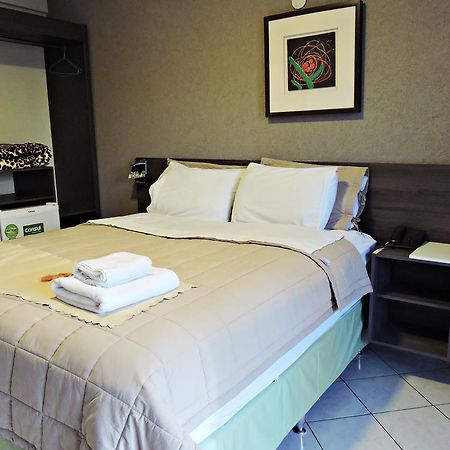 Hotel Piro'Y Пресиденте-Франко Экстерьер фото